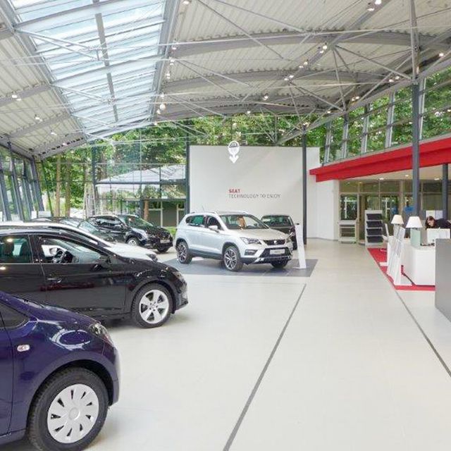 ​Böller und Bahnemann Architekten​ aus ​Rendsburg Gewerbebauten Seat Autohaus Rendsburg