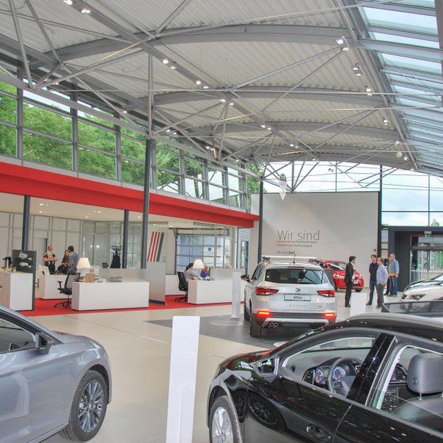 ​Böller und Bahnemann Architekten​ aus ​Rendsburg Gewerbebauten Seat Autohaus Rendsburg