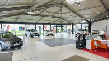 ​Böller und Bahnemann Architekten​ aus ​Rendsburg Gewerbebauten Seat Autohaus Husum